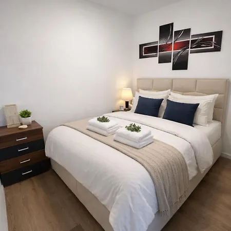 Daire Moselblick L Panorama Sky Balkon